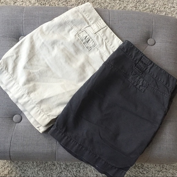 Armani Exchange cargo mini skirts. - Picture 2 of 5